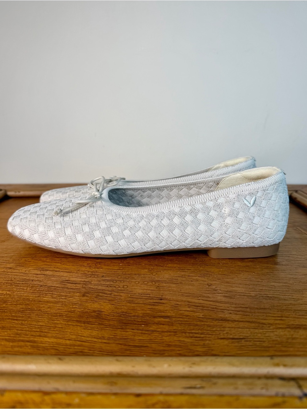 NEW Vivaia Margaret Square-Toe Bow Ballerina Flats Ivory Size 39.5